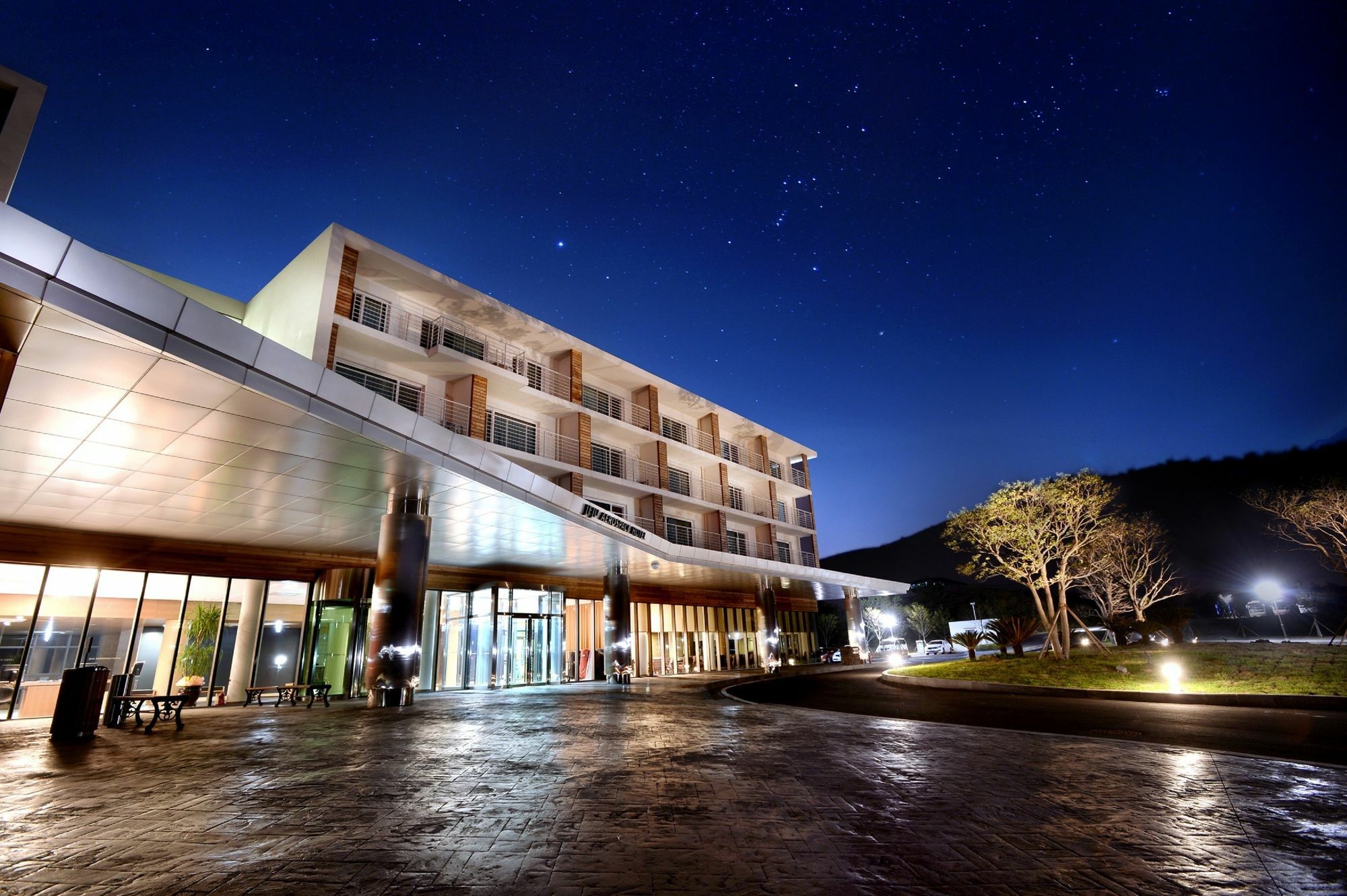 סאוגוויפו Jeju Aerospace Hotel מראה חיצוני תמונה